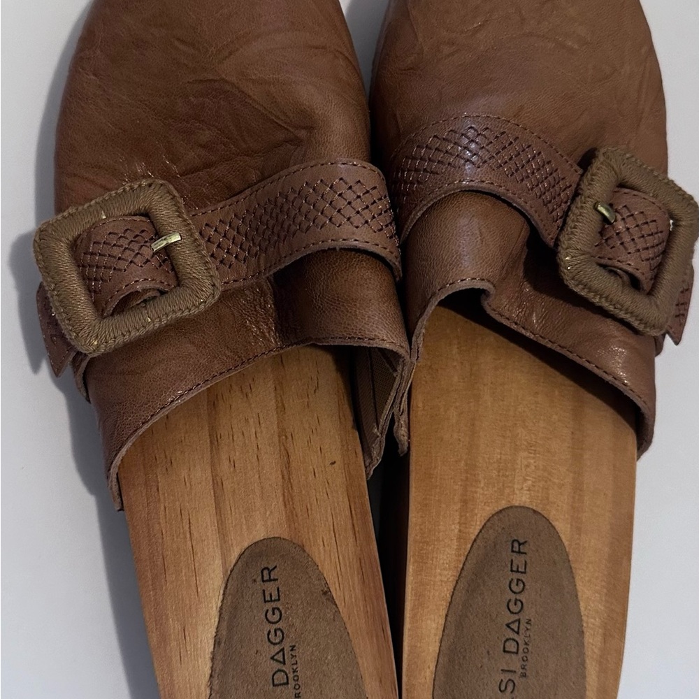Kelsi Dagger Clogs